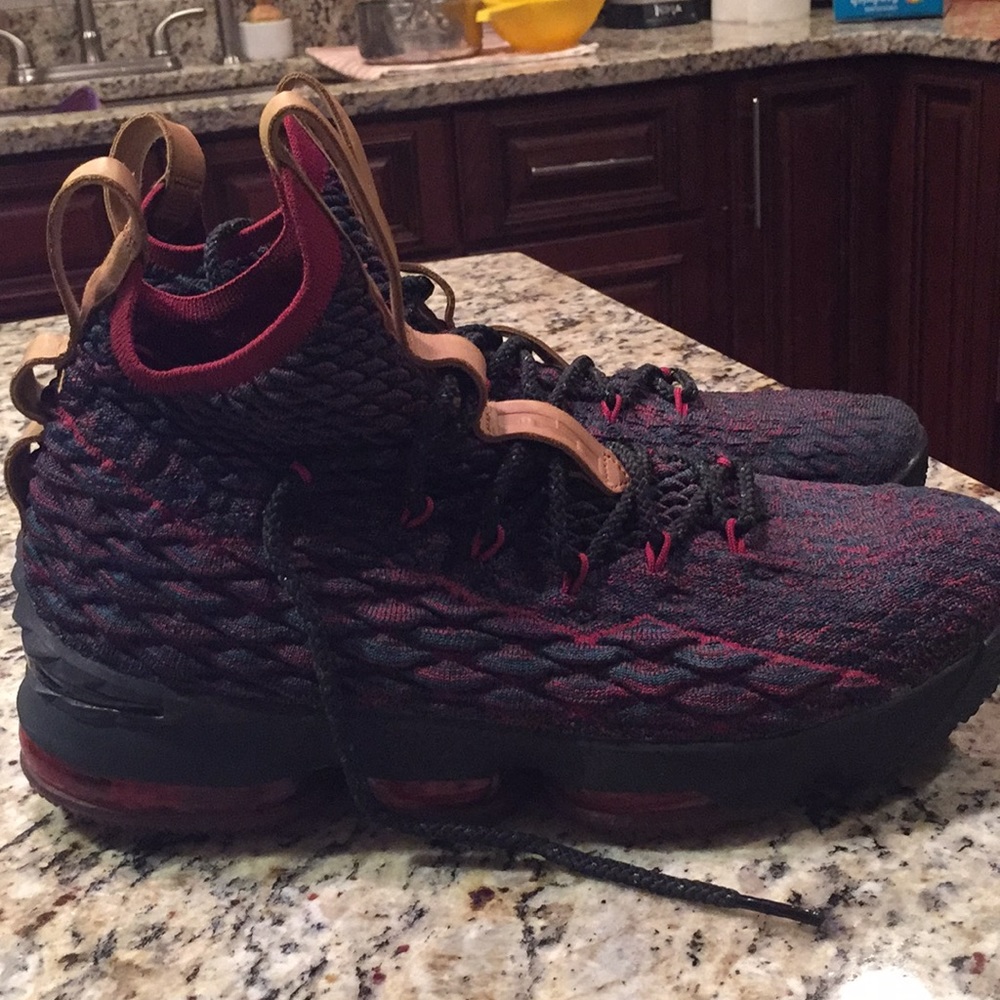 Men’s: LeBron 15 New Heights size 9.5